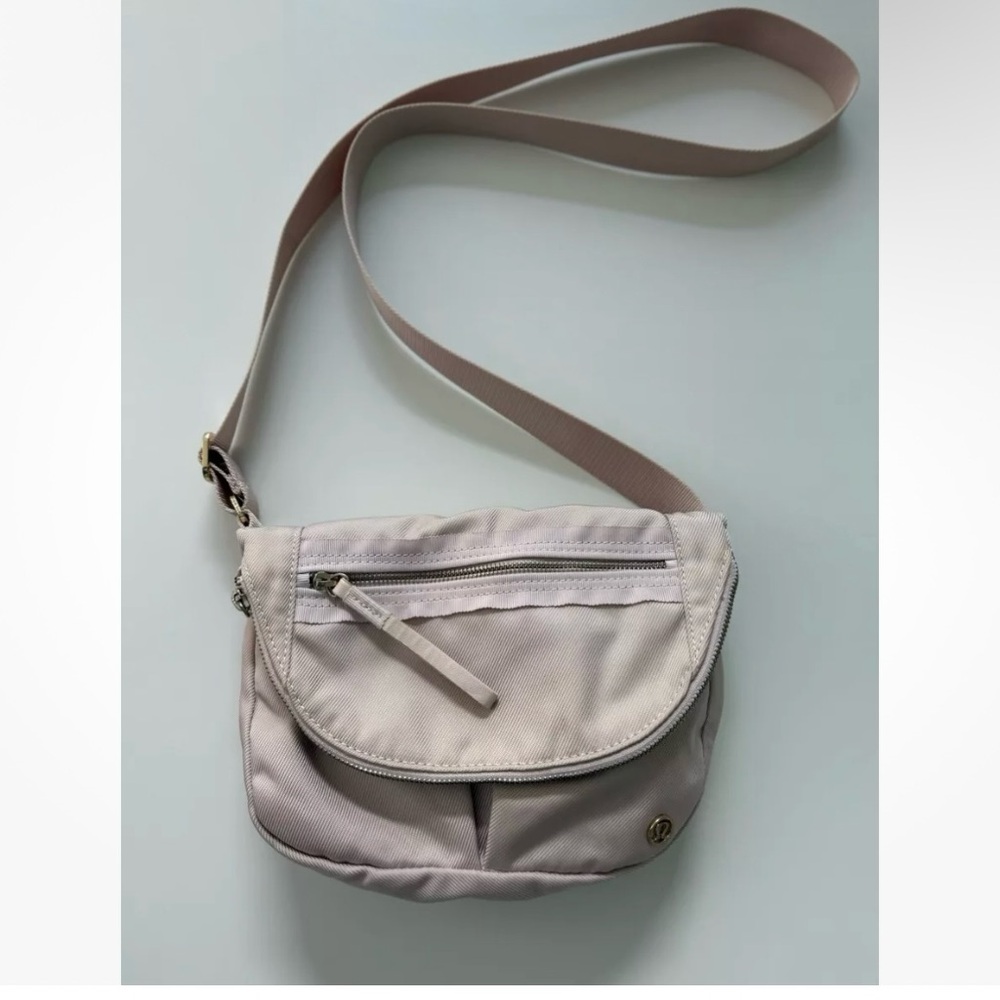 lululemon athletica All Night Festival Bag - Women's Medium Crossbody in Cream